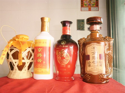 品味夜郎 茅臺(tái)鎮(zhèn)的醬香傳奇與泗門鎮(zhèn)的醇厚邂逅
